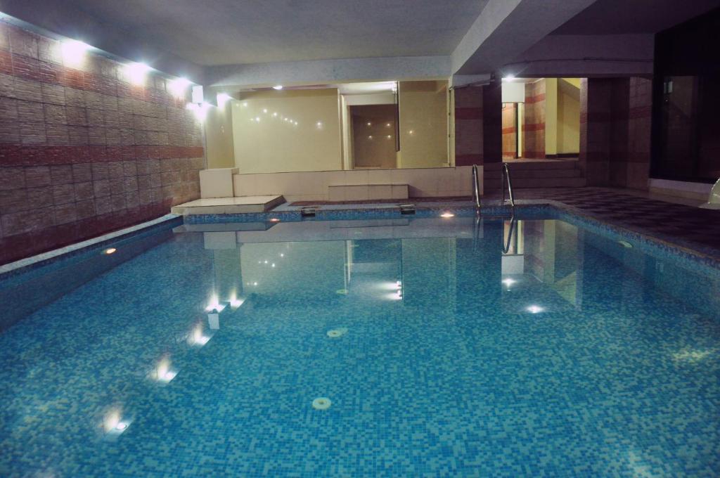 Landmark Hotel Calcutta Buitenkant foto