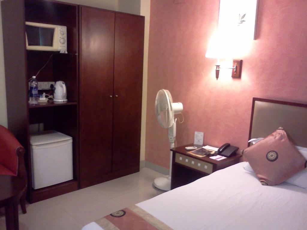Landmark Hotel Calcutta Kamer foto